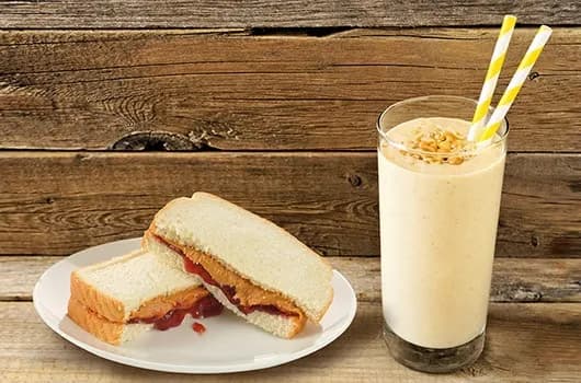 Recipes - Peanut Cookie and Jelly Shake